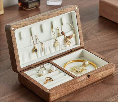 Small Wooden Jewelry Box, Vintage Delicate Walnut Wood Jewelry Case, Ideal Gift for Women Protable Travel Jewelry Organizer.